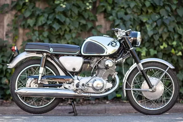 Classic Honda CB77